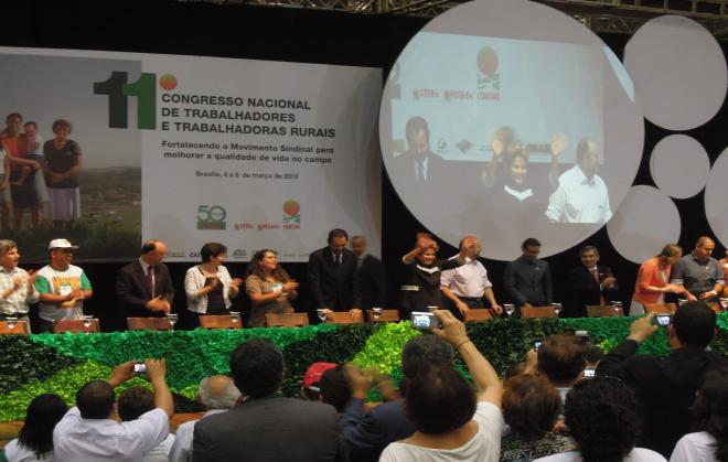Presidenta Dilma assina decreto que institui a Política para os Trabalhadores Rurais Empregados